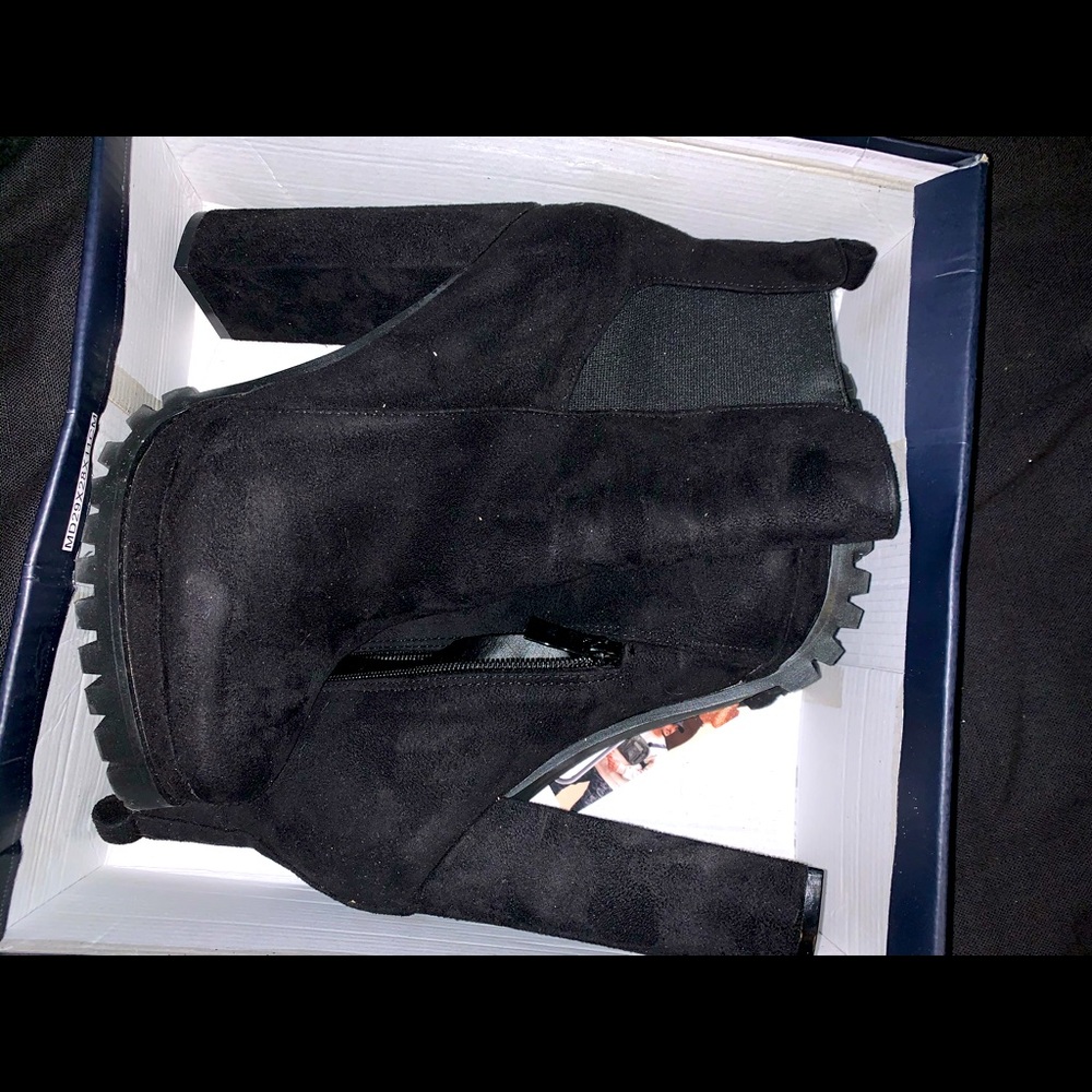 Toni 1 heeled booties Fashion Nova